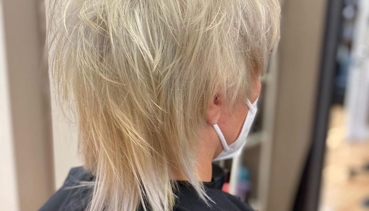 Womanfemale Mullet 80s