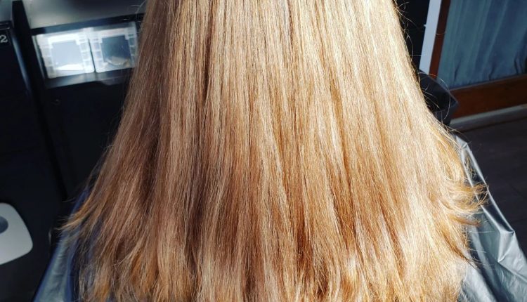 Short Feathered Hairstyles For Thick Hair