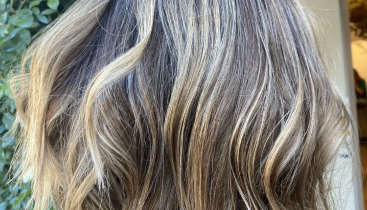 Short Hairstyles For Fat Faces And Double Chins 2022 