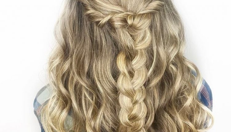 Prom Hairstyles For Medium Hair Updo